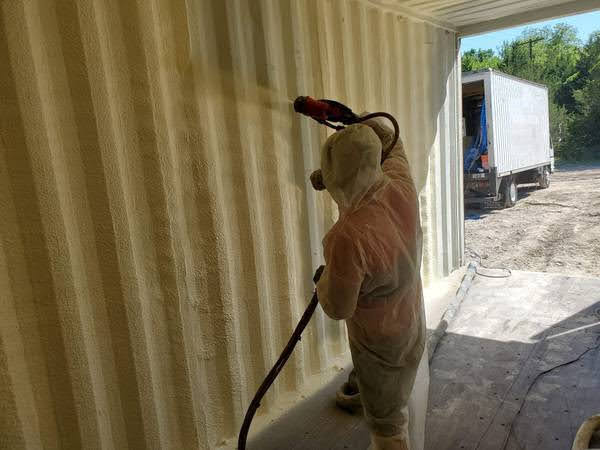 Spray Foam for Mobile Homes & Ductwork in East Texas – Sealing Air Leaks the Right Way